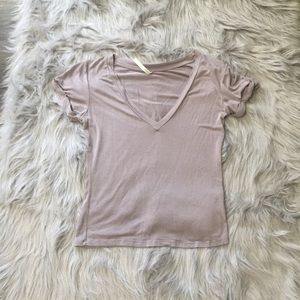 💟 3/$10 Cute v neck fitted tee